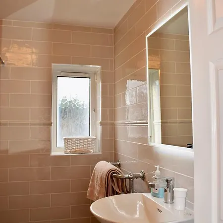 4 Bed Townhouse In Apartman *